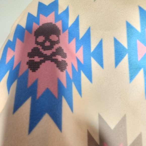 Reason Legend Varsity Jacket medium unisex. Aztec print, skull and cross bones - Picture 4 of 11